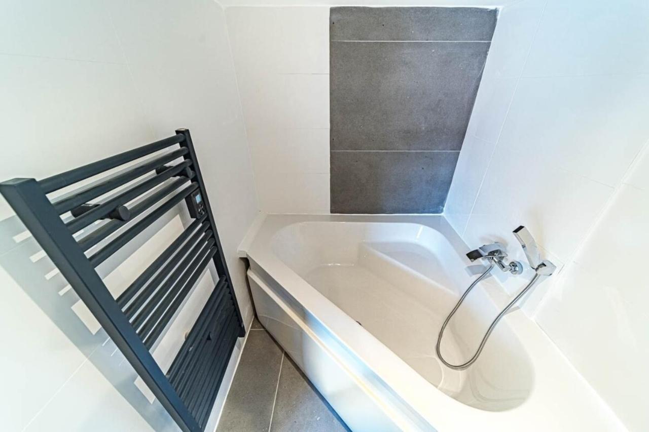 The Pizay Duplex Cozy 2 People - Metro Hotel De Ville Lyon Zewnętrze zdjęcie